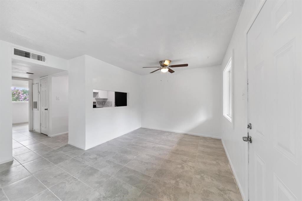 Photo - 1312 W Adoue St Unit 7