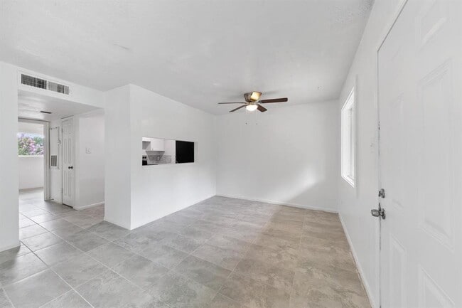 Photo - 1312 W Adoue St
