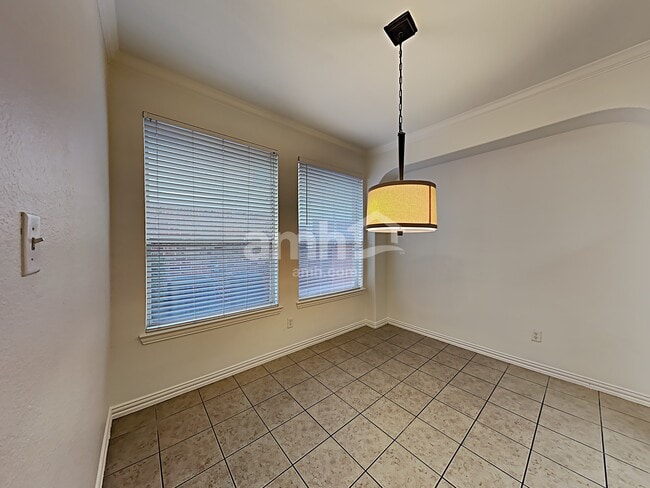 Photo - 5805 Kiger Dr