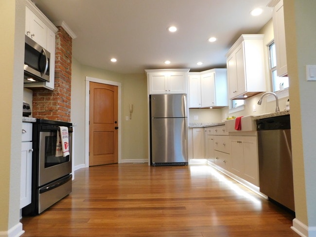 Photo - Savier Street Apartments