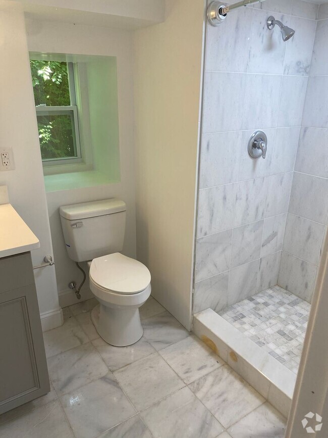 Building Photo - Unique 1 Bed / 1 Bath Apartment in a Histo... Unit 3