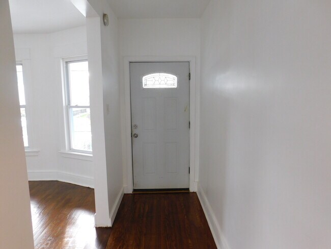 Photo - 768 Norman St