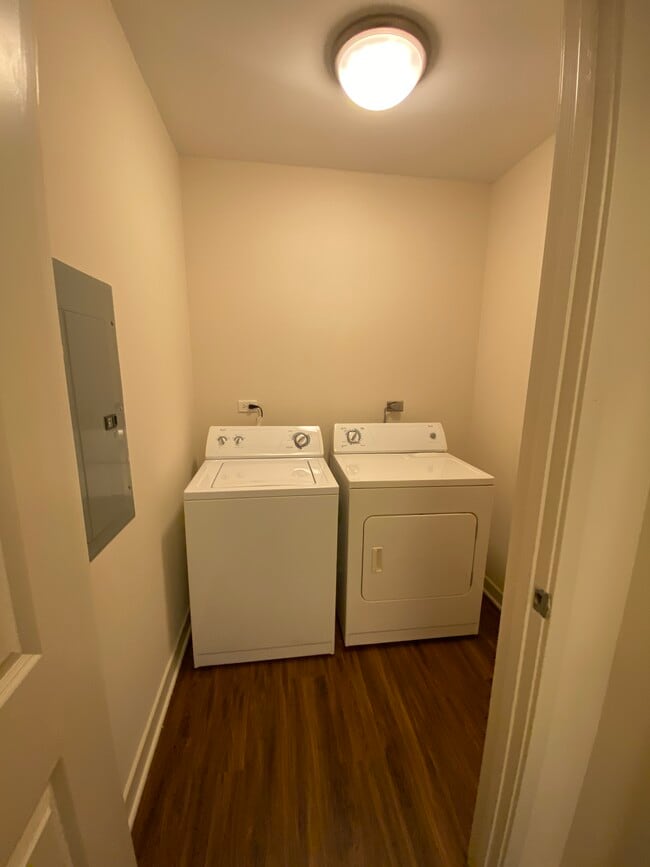 1250 S Michigan Ave Unit 2008