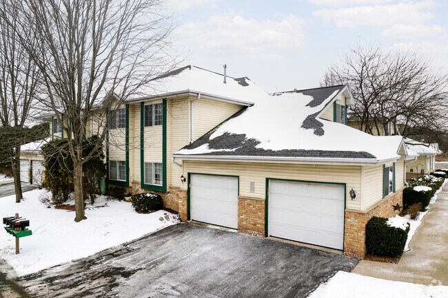 Brookfield Creeks - 55+Community