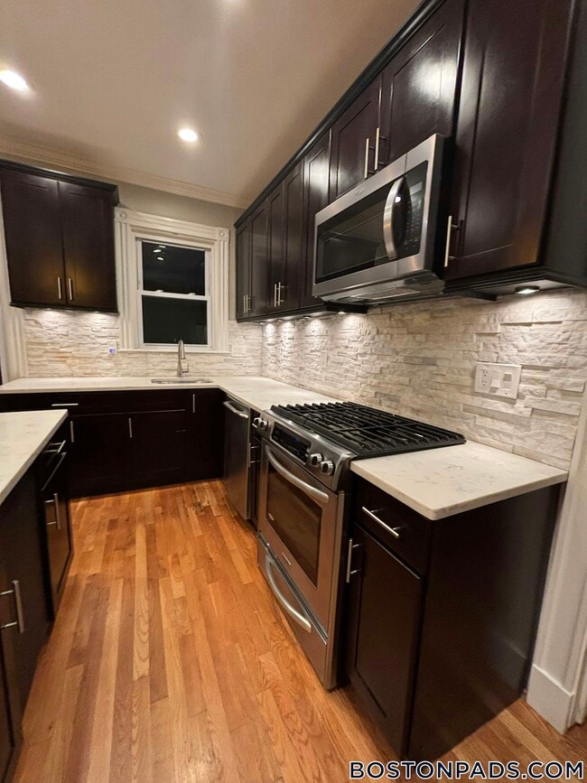 Photo - 12 Dorset St Unit 3