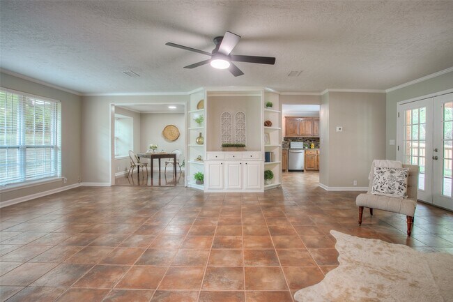 Photo - 6016 Teas Nursery Rd