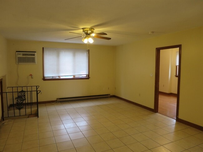 Photo - 45 Winchester St Unit 1