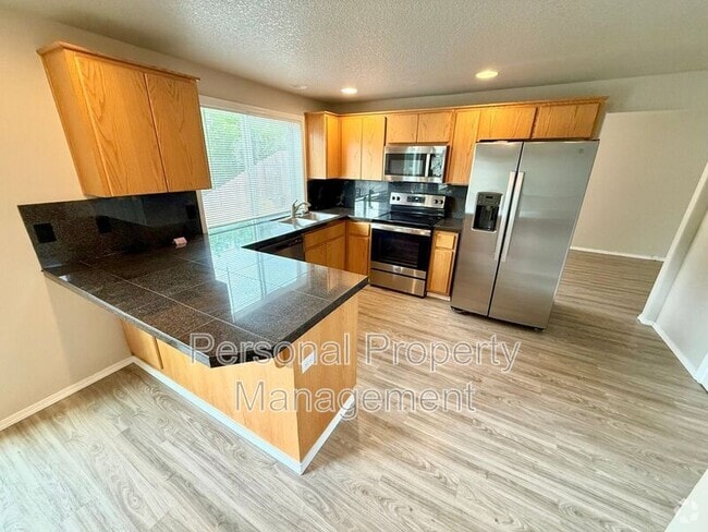 Building Photo - 2411 N Heron Dr Rental