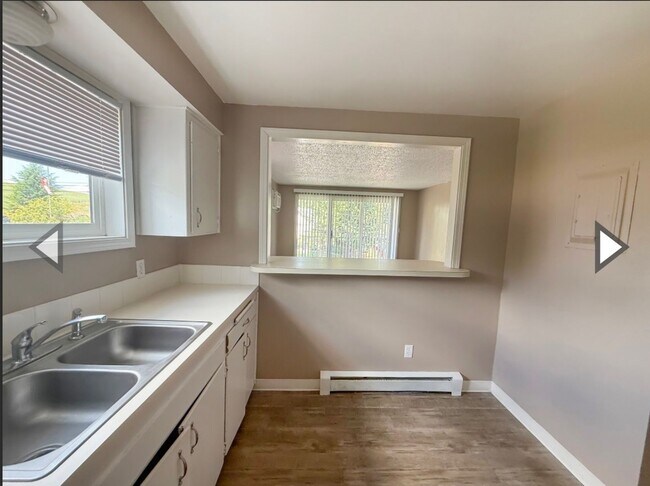 Photo - Comfortable 2 Bed / 1 Bath Just Steps from EWU Unit 14