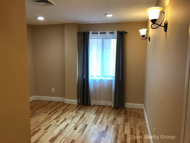 Photo - 268 Chestnut Hill Ave