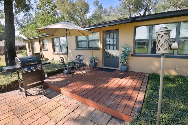 Photo - 1111 Florence St