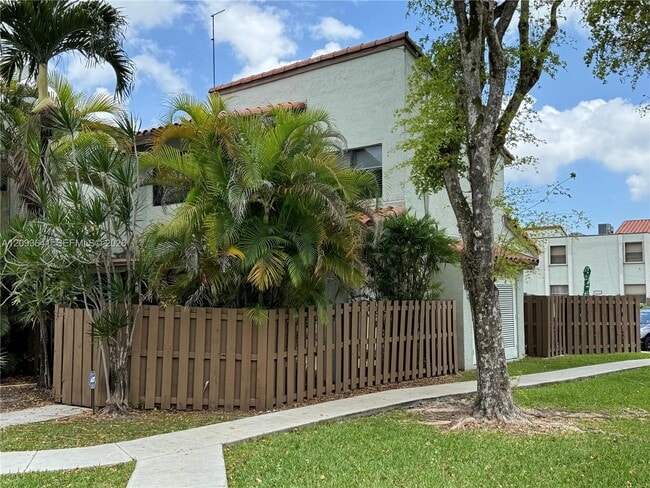 Photo - 10307 NW 9th St Cir