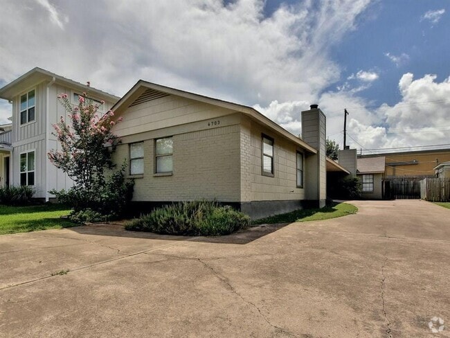 Building Photo - 4703 Rosedale Ave Rental
