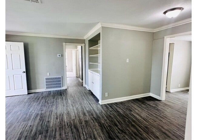 Photo - 4914 Kelso St