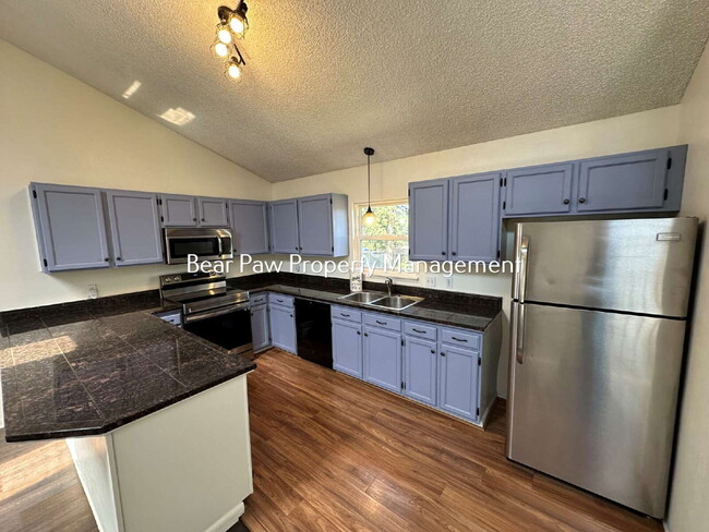 Photo - 2-Bedroom Duplex In North Evergreen!