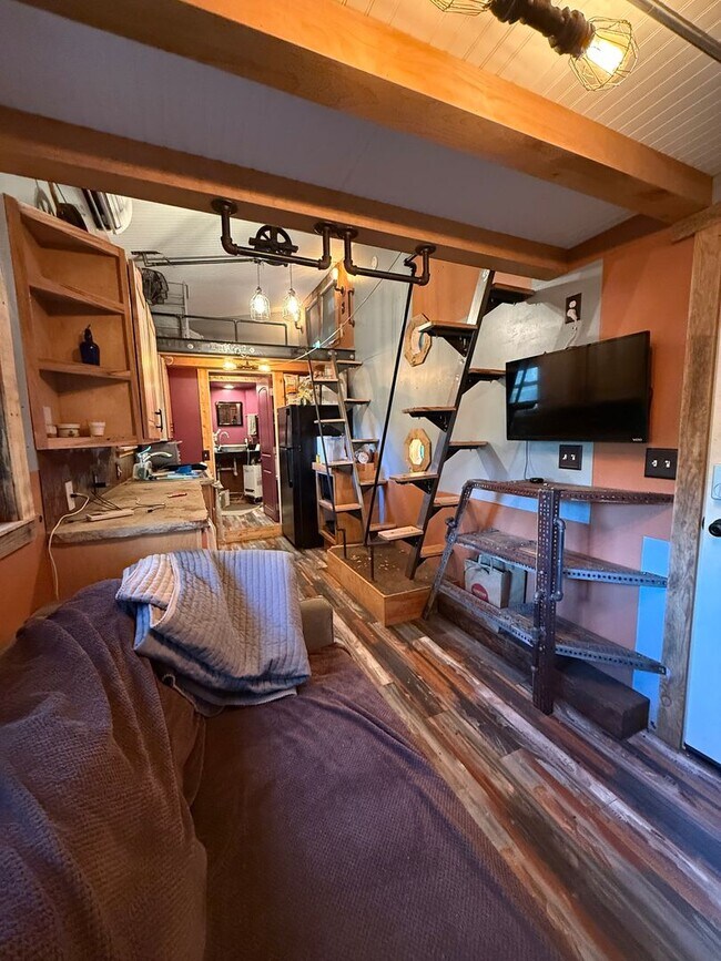 Photo - Tiny Home Adventure Awaits! W/ Creative Space