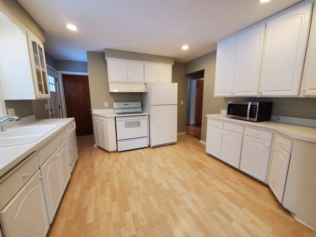 Photo - 4700 Church Ln
