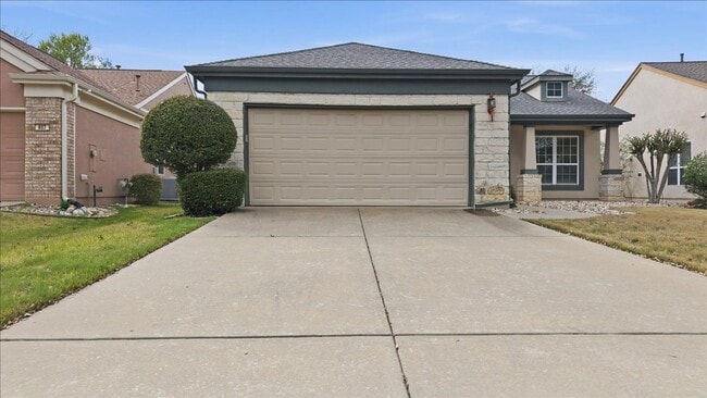 Photo - 809 Whispering Wind Dr