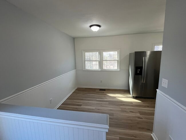 Photo - 7613 Mine Valley Rd