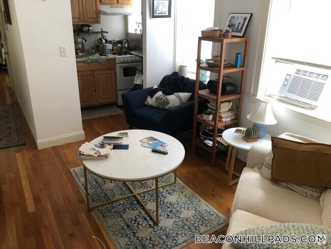 Building Photo - 24 Phillips St Unit 3 Rental