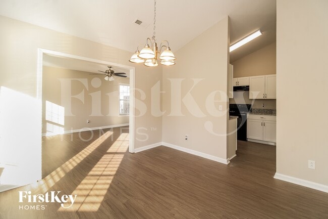 Photo - 4705 Meadowcroft Rd