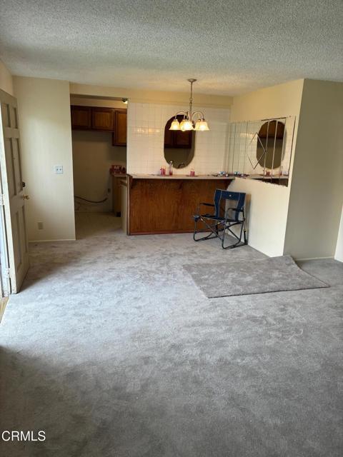 Photo - 702 W Hemlock St