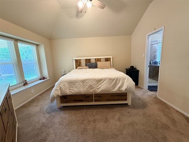 Building Photo - 12115 Rockridge Falls Dr