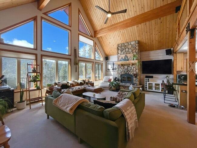 Photo - Cabin in the woods! Garage! Pets Negotiable! Furnished! Hot tub!