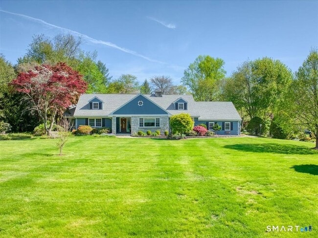 94 Fennbrook Dr