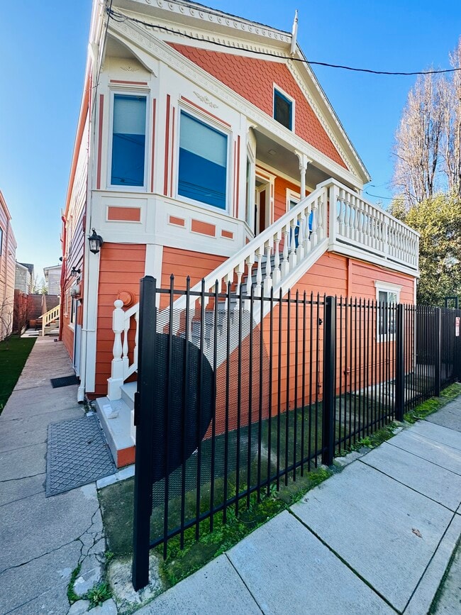 Front of the house - 1423 11th St Apartments Unit B