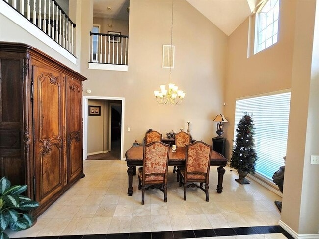 Photo - 14509 Oakmond Rd