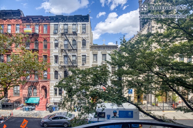 Photo - 102 E 7th St Unit FL3-ID954