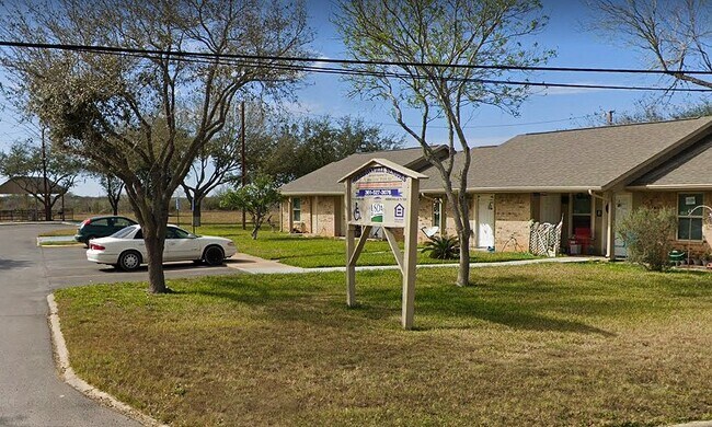 Photo - 711 N Sigrid Ave Unidad #711