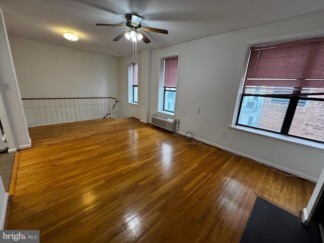 Photo - 2145 California St NW Unit 309