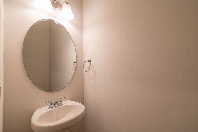 Photo - Beautiful Brand New 3 Bedroom 2.5 Bath Townhome in Hickory Glen!