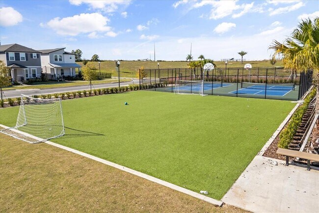 Photo - 16496 Silver Brook Wy