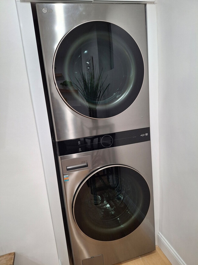 Photo - 17 Mt Pleasant Ave Unit SI ID1373659P