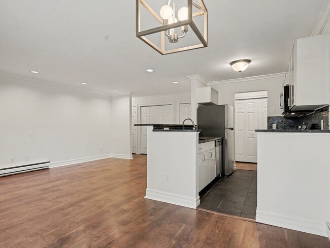 180 Glenbrook Rd Unidad I