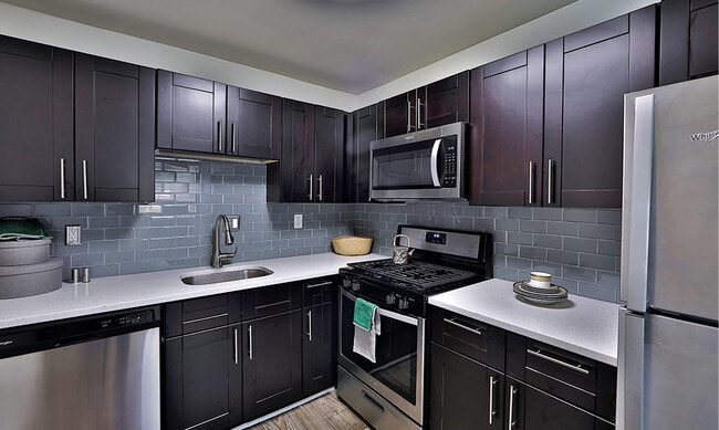 Willow Run At Mark Center Apartment Homes For Rent In Alexandria Va Forrent Com