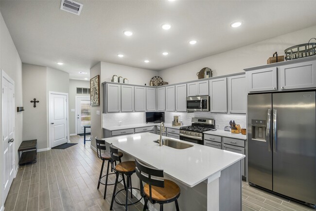 Photo - 7474 Cattail Fls Ln