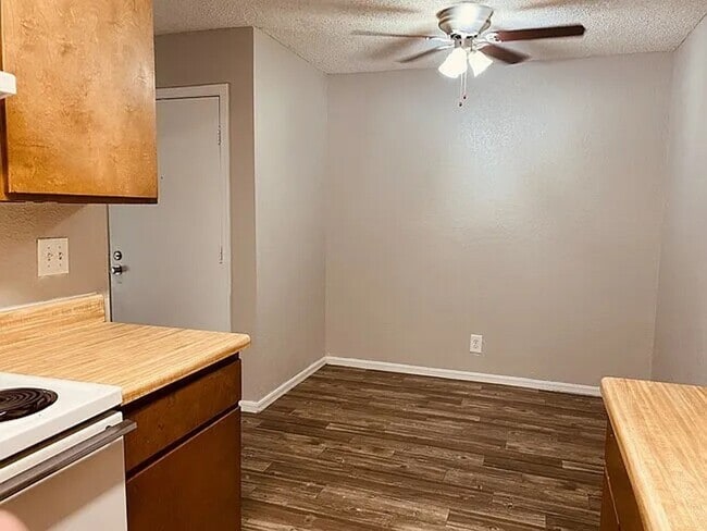 Photo - Cedar Lane Apartments
