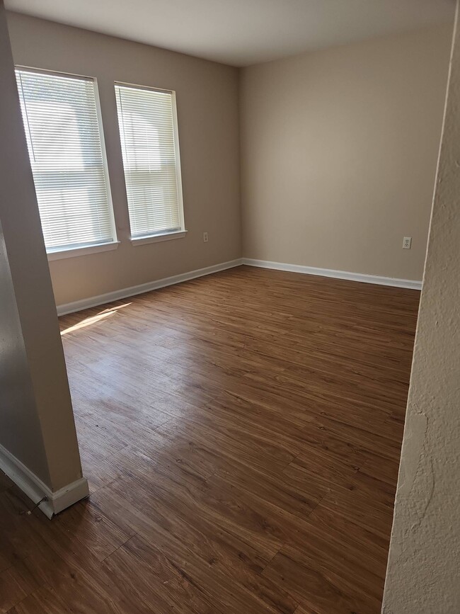 Photo - 5355 McClelland Dr