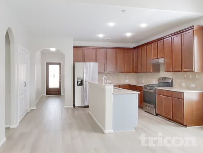 Photo - 6106 Carver Pines Dr
