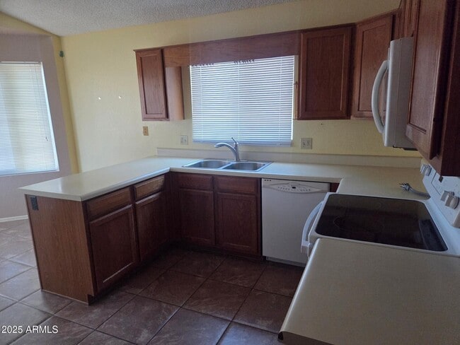 Photo - 3009 E Utopia Rd