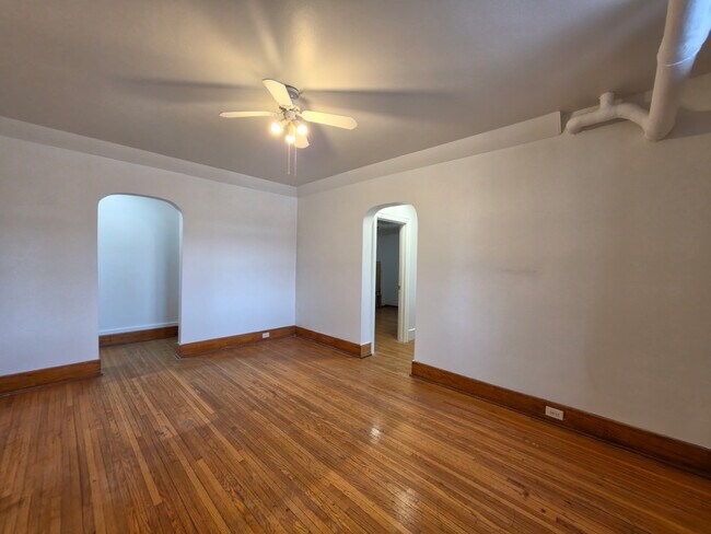 Photo - 429 Qu'Appelle Ave Unité F