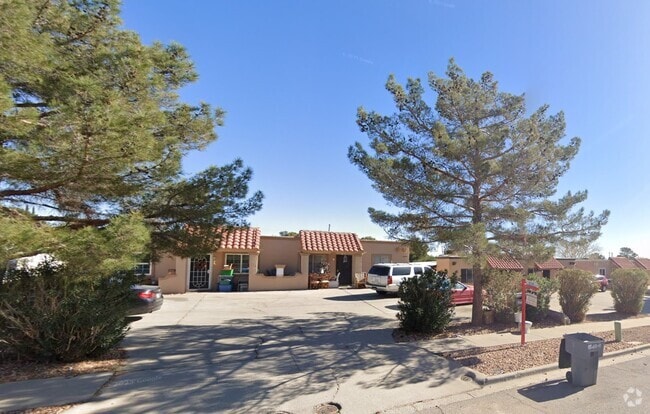 Building Photo - 1640 Rick Rhodes Dr Rental
