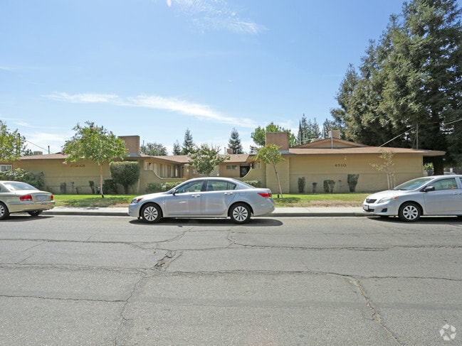 4510 E Sierra Madre Ave