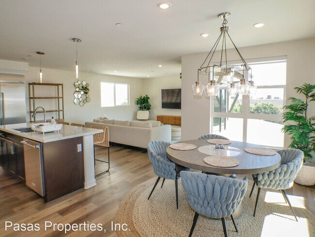 Photo - 2 br, 2.5 bath House - 3128 Canon St #303