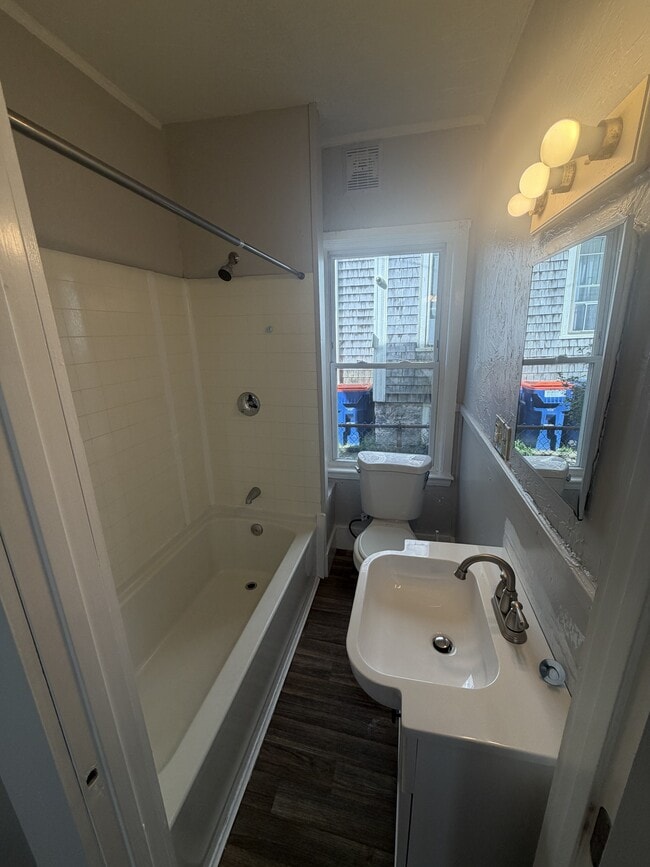 Photo - 15 Willard St Unit 1