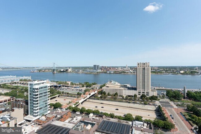 Building Photo - 200 Locust St Unit 20EN Rental